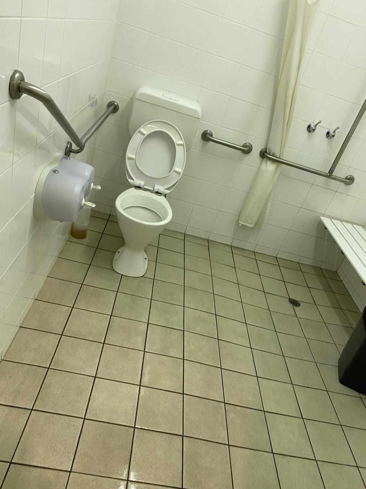 Commercial bathroom cleaning result